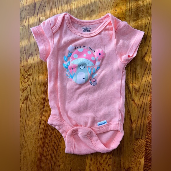 Carter’s/Gerber Newborn Baby Girl Bundle Tanks/T-Shirt Onesies - Picture 6 of 11